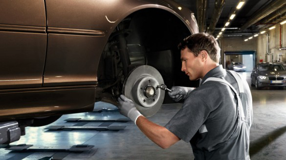 Brake discs and brake pads incl. Genuine BMW Parts